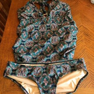 Small maternity swimsuit